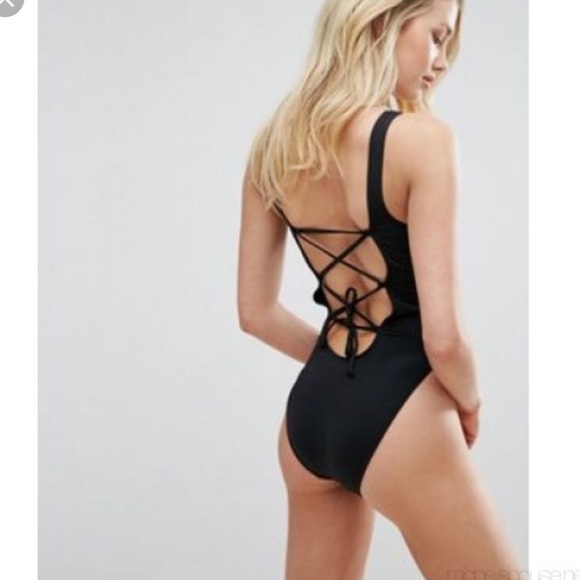 Shell Yeah One Piece Swim Suit - Picture 2 of 6